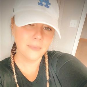 Meet your Posher, Kariella